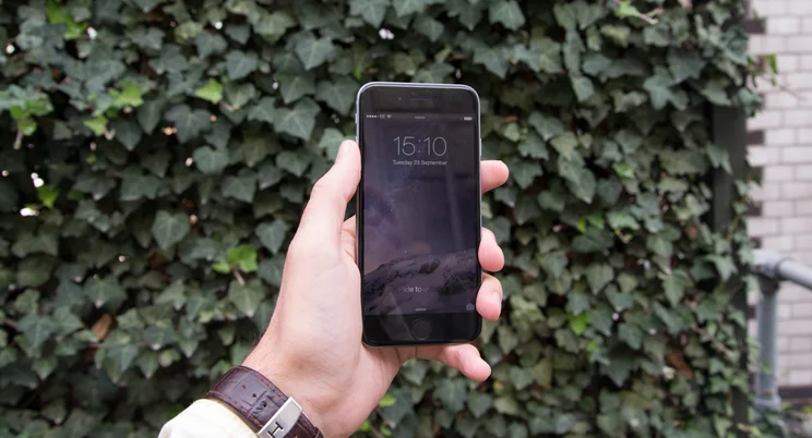 iPhone 6 hero shot